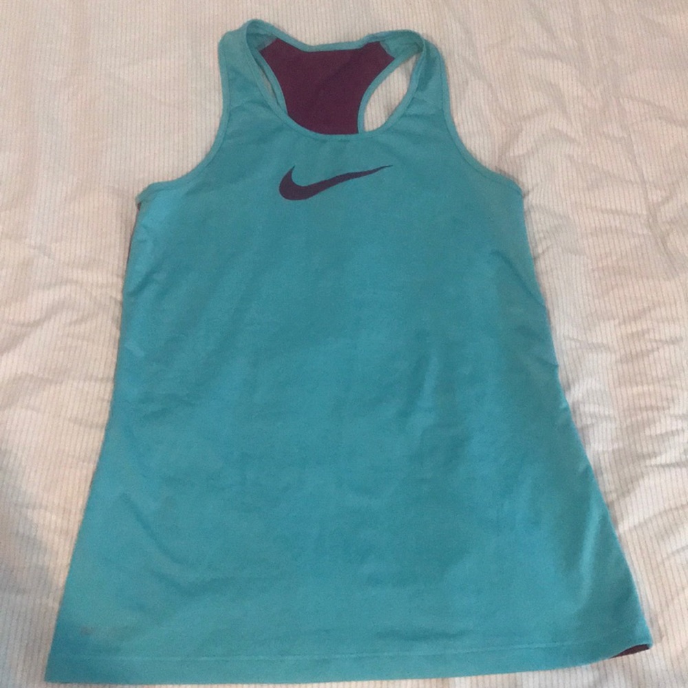 Exercise Nike DRI-FIT outfit